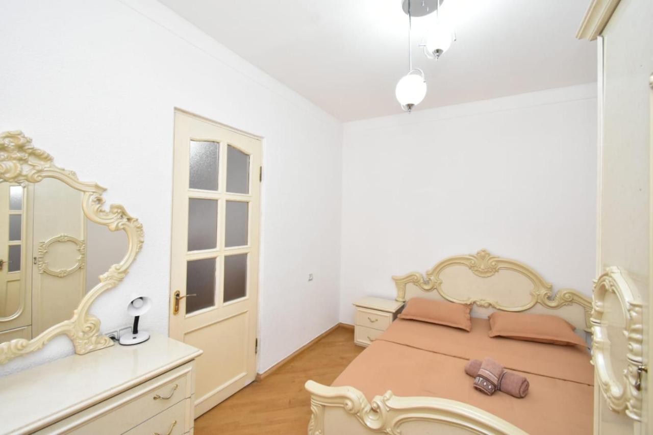 Guesthouses Opera Jerevan Exteriör bild