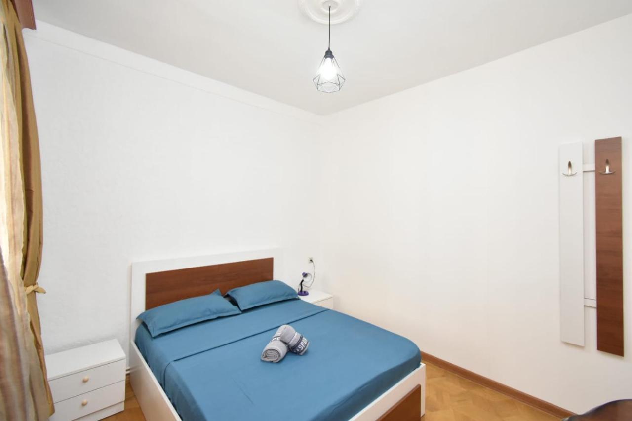 Guesthouses Opera Jerevan Exteriör bild